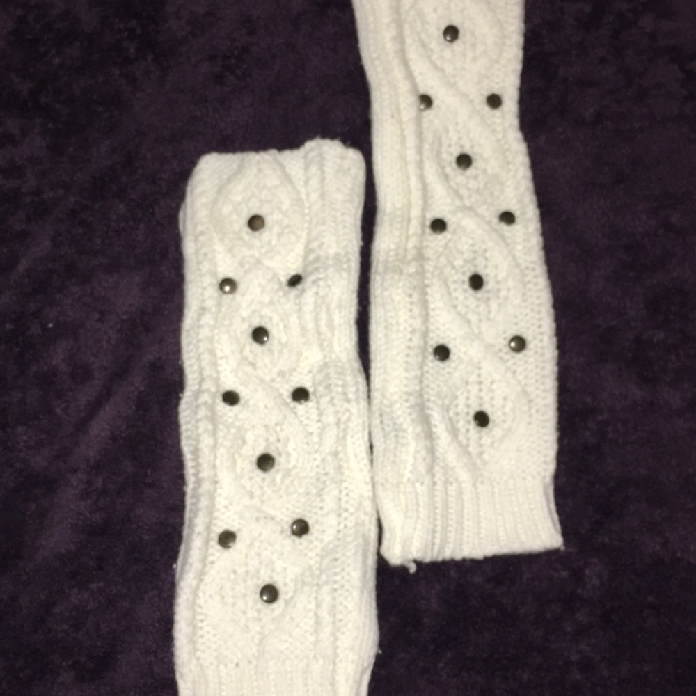 Rue 22 winter mittens